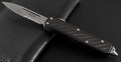 (#124-11) Microtech Daytona S/E Stonewash Serrated - Front
