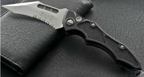 (#132-5) Microtech Vector Satin Serrated - Front