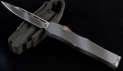 (#151-1UC) Microtech Halo V Urban Camo Spear Point Plain - Front