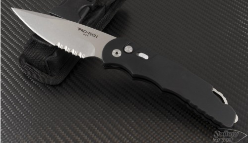 Pro-Tech TR-4.2 S/E Automatic Folder S/A Knife (4in Black Part Serr 154-CM) PT-TR-42 - Front