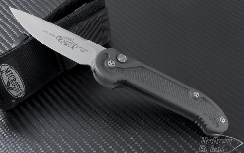 (#135-4GY) Microtech LUDT Satin Plain - Gray Handle - Front