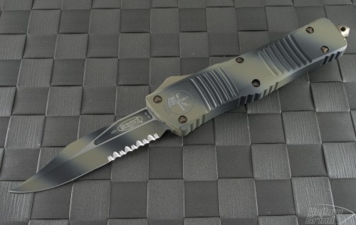Microtech Knives Other Combat Troodon Clip Point Automatic OTF D/A Knife (3.75in Color Coated Part Serr S35-VN) 143-2TC - Front