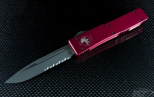 Microtech Knives Red Ultratech S/E Automatic OTF D/A Knife (3.44in Black Part Serr 154-CM) VNT-0107 - Front