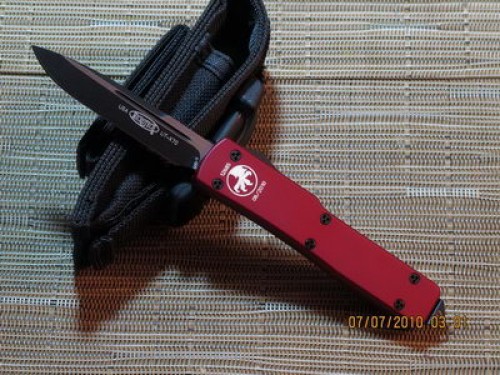 Microtech UT-X70 - S/E - Black - Red Handle - Front