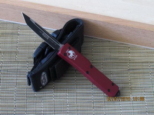 Microtech UT-X70 - Tanto - Black - Red Handle - Front