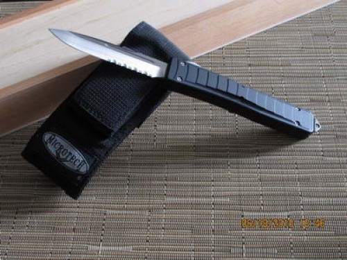 Microtech Ultratech II - Stonewash - Serrated - Front