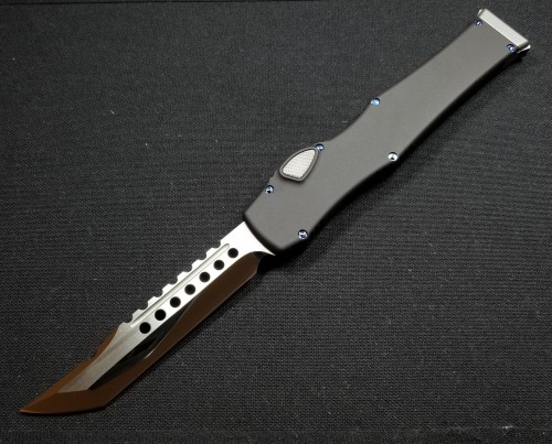 (#MTC-0281) Marfione Custom Halo VI Hellhound Tanto Mirror Polish w/ Blue Ti Hardware - Front