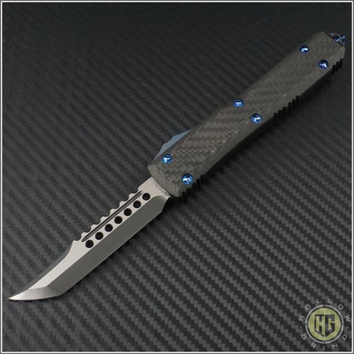 (#119-1DLCCF) Microtech Ultratech Hellhound Carbon Fiber DLC Plain w/ Blue Ti Hardware - Front
