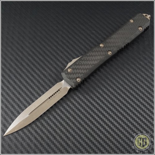 (#122-13CFCC) Microtech Ultratech D/E Contoured Bronze Plain w/ Carbon Fiber Top - Front