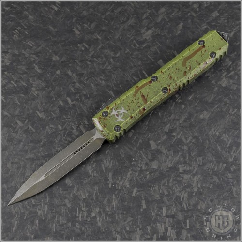 (#122-1OBDS) Microtech Outbreak Series Ultratech D/E Plain - Front