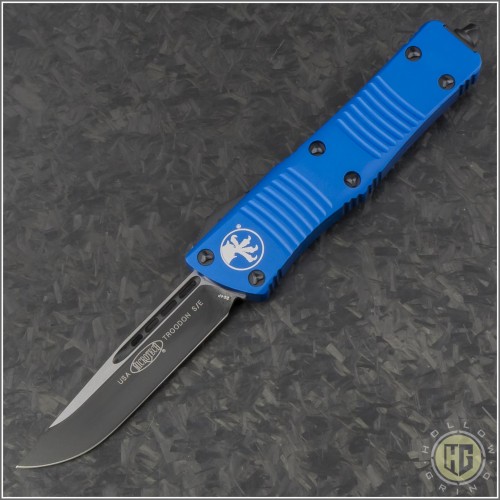 (#139-1BL) Microtech Blue Troodon S/E Black Plain - Front