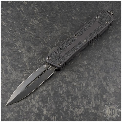 (#280-1DLCTSH) Microtech Scarab II D/E Shadow DLC Plain Edge - Front