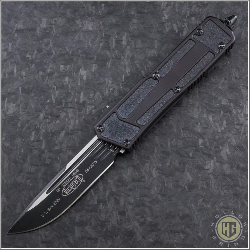 (#HG-0102) Microtech Navy Scarab S/E Black Plain Tactical w/ Blue Tridium - Front