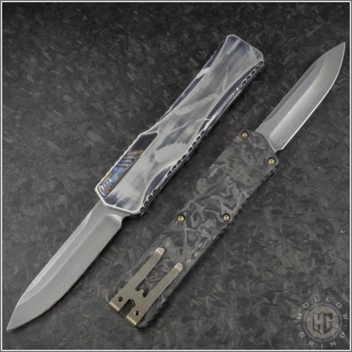 (#HTK-CLRC-D) Heretic Knives Cleric S/E Damascus w/ Carbon Fiber Cover - Front