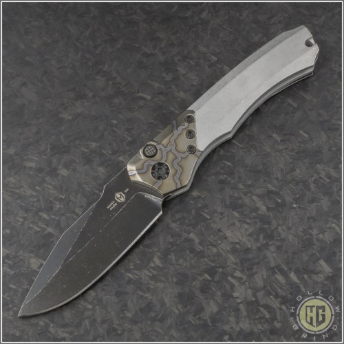 (#HTK-H000-Blizz-FTi) Heretic Knives Wraith Auto DLC Blizzard Worn Handle - Front