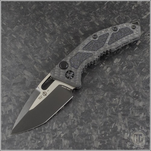 (#HTK-H011-10A-CF) Heretic Knives Carbon Fiber Medusa Black Two Tone Tanto - Front