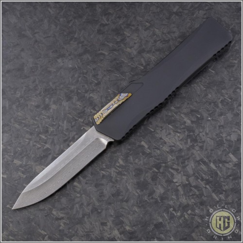 (#HTK-H014-DAM-CF2) Heretic Knives Cleric S/E Damascus w/ Carbon Fiber Cover - Front