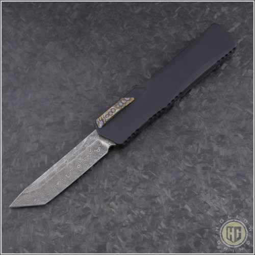 (#HTK-H015-DAM-CF3) Heretic Knives Cleric T/E Damascus w/ Carbon Fiber Cover - Front