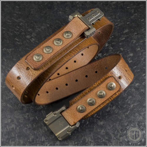 (#MT-APIS-DISBR) Microtech Apis Belt Distressed Brown - Front