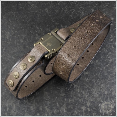 (#MT-APIS-DISDBR) Microtech Apis Belt Distressed Dark Brown - Front